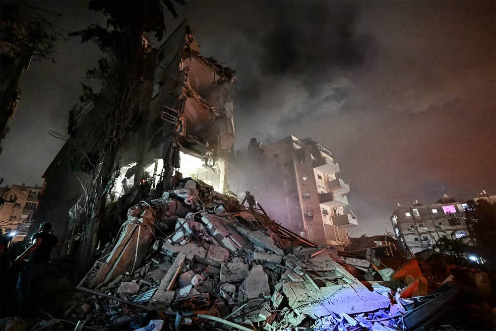 Read more about the article இஸ்ரேல்-ஈரான் மோதல்: நான்கு இலங்கையர்கள் காயம்