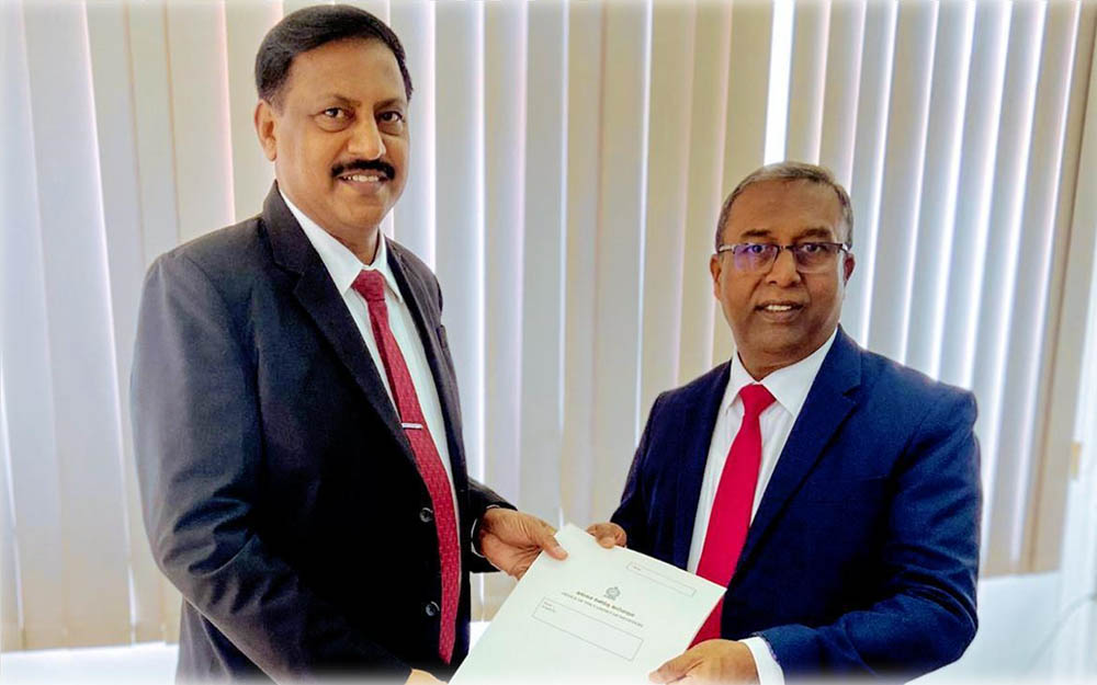 Read more about the article <span class="photo-label">🔴 PHOTO</span> யாழ். மாவட்டத்தின் நிரந்தர அரசாங்க அதிபராக மருதலிங்கம் பிரதீபன் நியமனம்