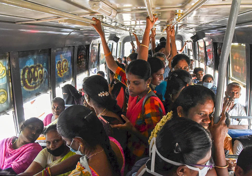 Read more about the article இலங்கை பேருந்துகளில் பயணச்சீட்டு கட்டாயம்…