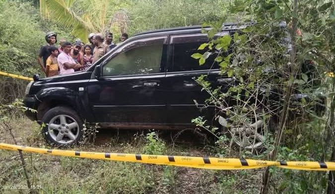 Read more about the article உணவக உரிமையாளர் ஒருவர் காரில் எரிந்த நிலையில் சடலமாக மீட்பு