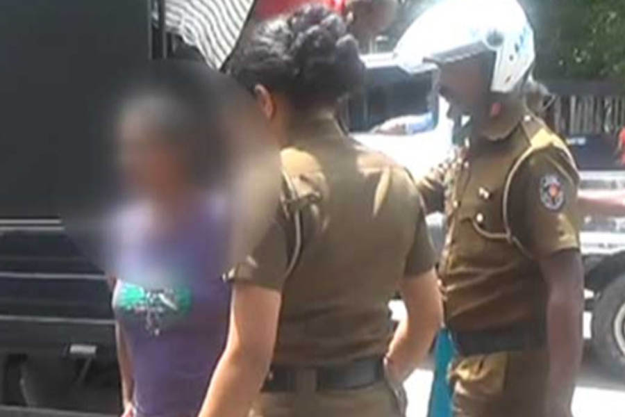 Read more about the article யாழில் ஐஸ் போதைப்பொருளுடன் பெண்!