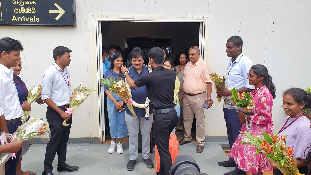 Read more about the article யாழ்ப்பாணத்திற்கு வந்த தென்னிந்திய பிரபல பாடகர் ஶ்ரீநிவாஸ்! 