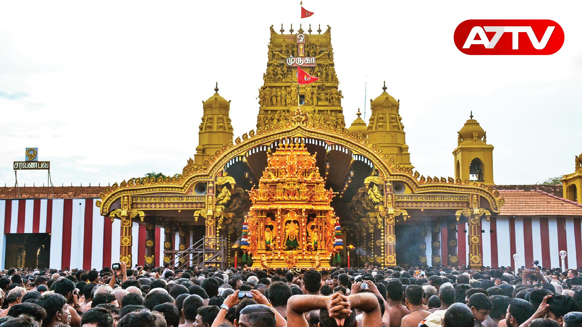 Read more about the article நல்லூர் ஆலய திருவிழாவில் யுவதி ஒருவரின் மோசமான செயல்!