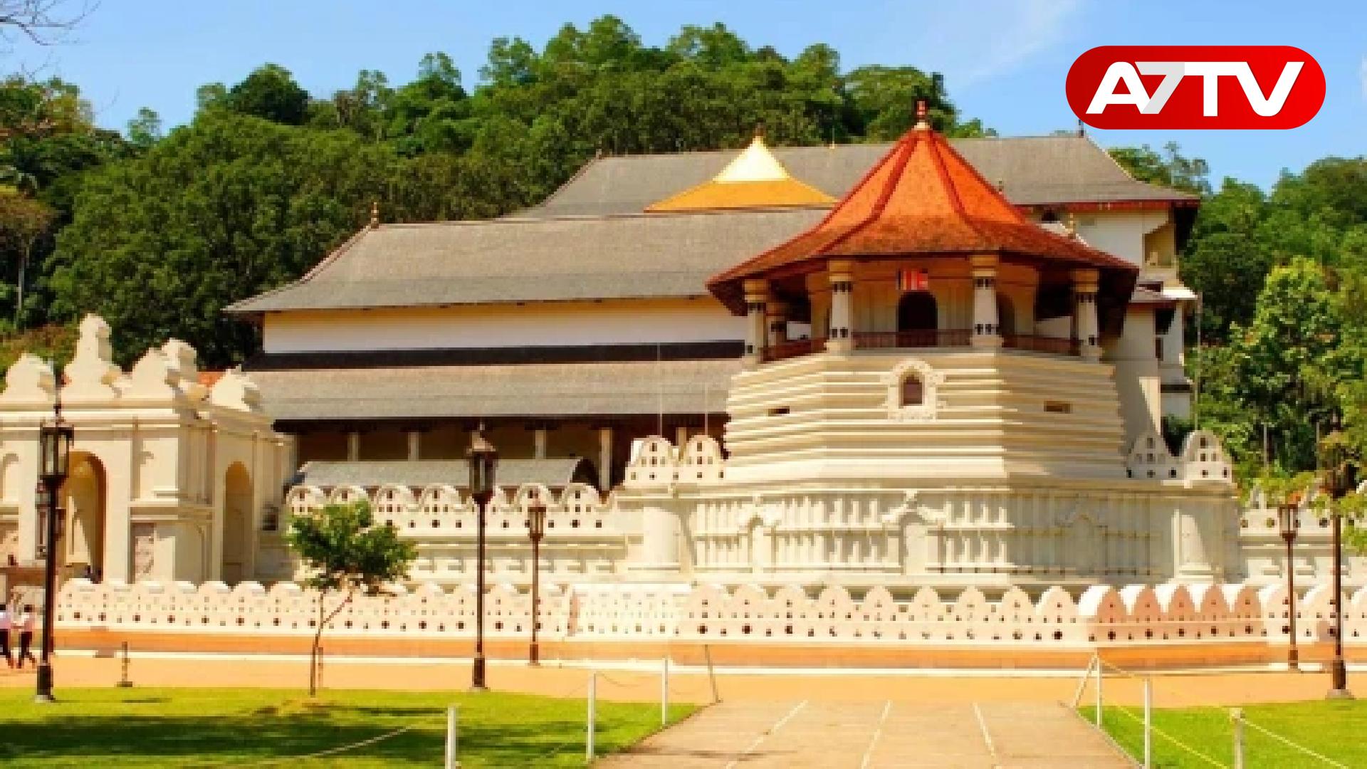 Read more about the article தலதா மாளிகை வளாகத்தில் வெளிநாட்டவர் ஒருவரின் செயல்: பொலிஸார் அதிரடி நடவடிக்கை