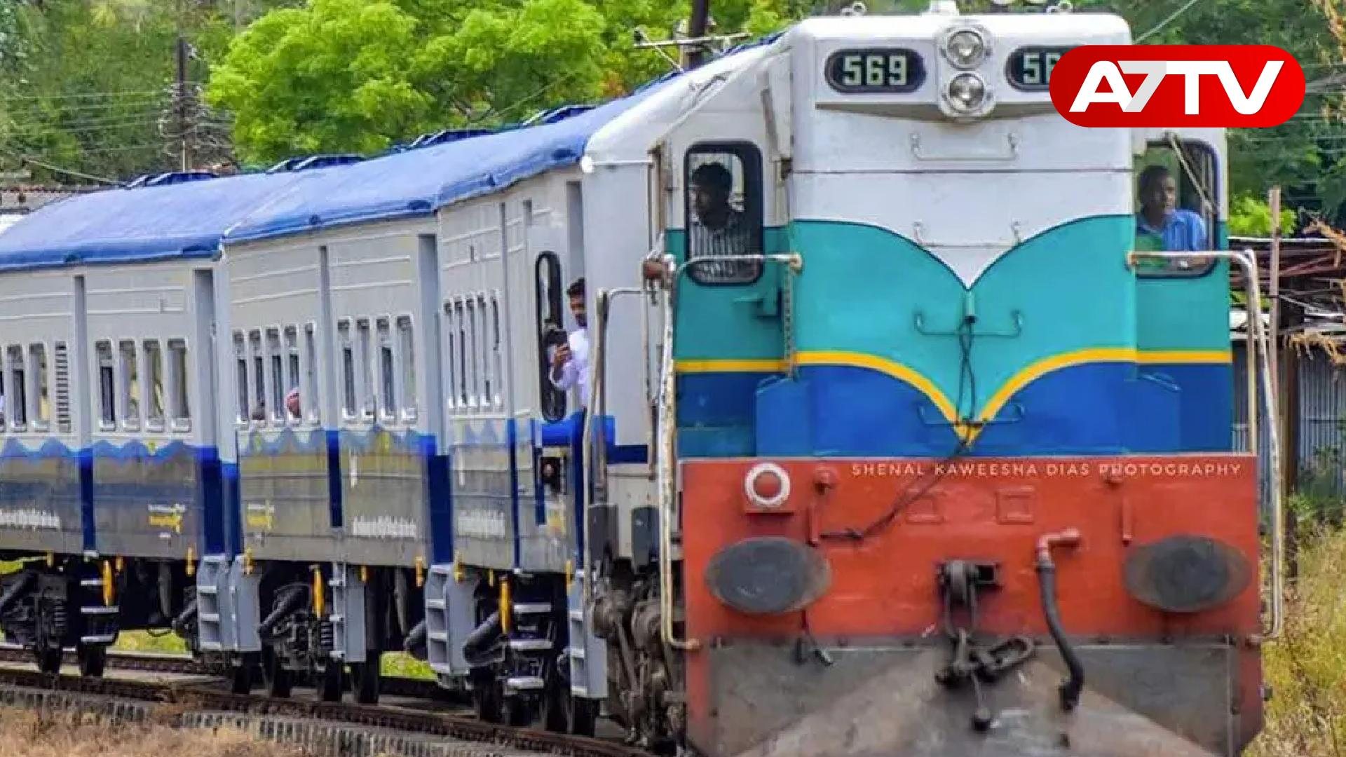 Read more about the article மட்டக்களப்புக்கு சென்ற தொடருந்திலிருந்து மீட்க்கப்பட்ட மர்ம பொதி!