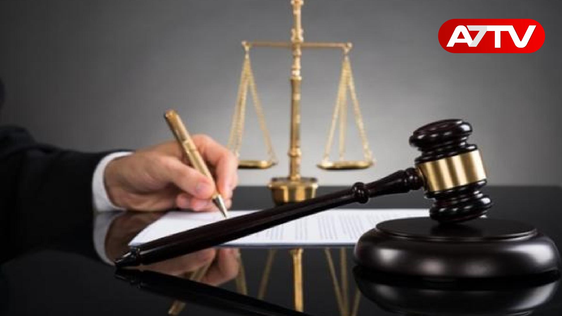 Read more about the article கணவருக்காக மனைவி நீதிமன்ற சிறைக்கூண்டில் செய்த செயல்: அதிர்ச்சியில் பொலிஸார்