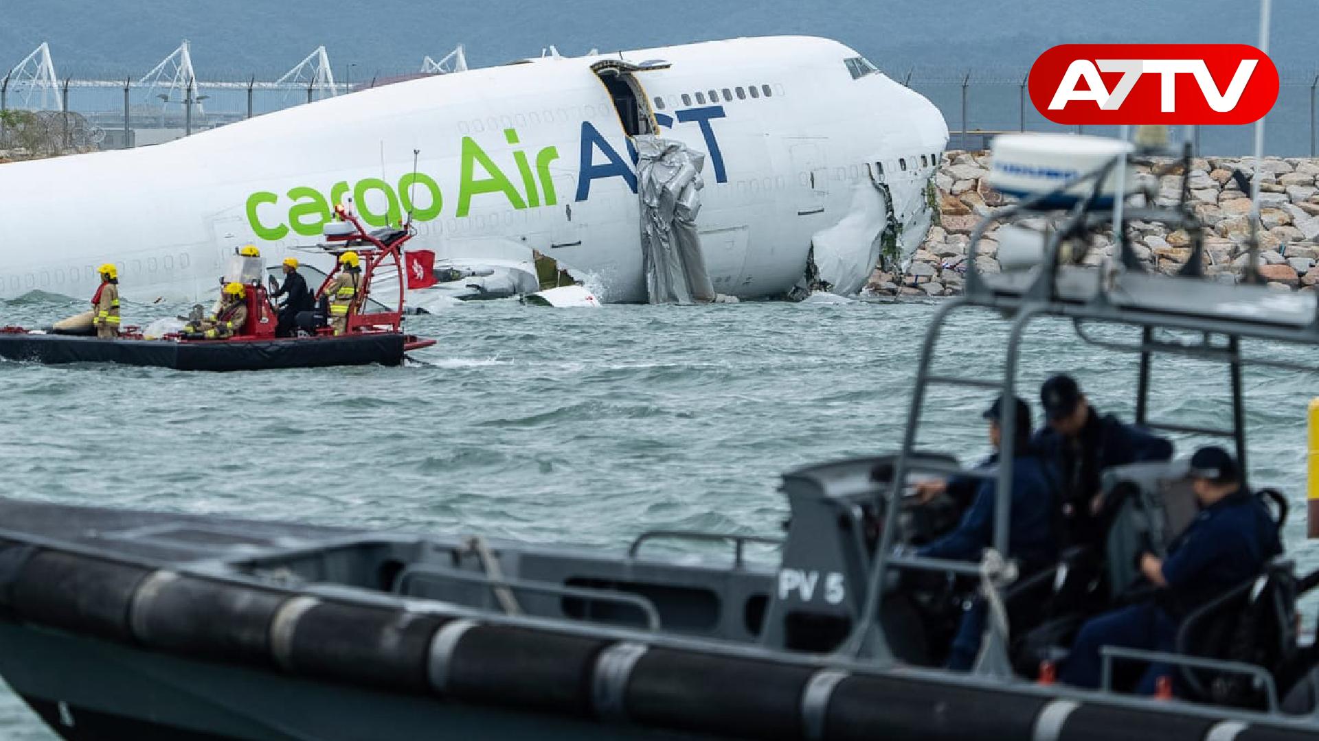 Read more about the article கடலுக்குள் வீழ்ந்து சரக்கு விமானம் விபத்து!