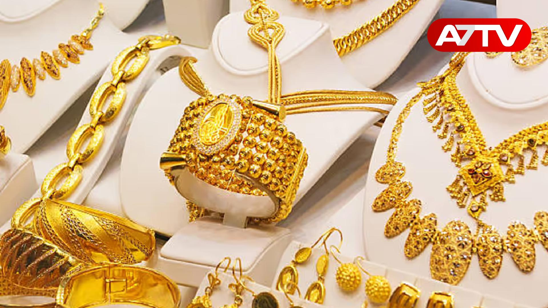 Read more about the article வரலாற்றில் முதல் முறையாக அதி உச்சத்தை எட்டிய தங்க விலை!