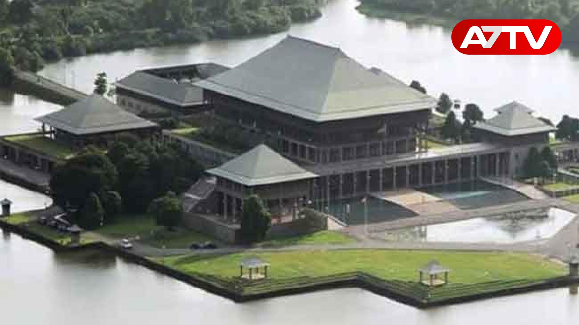 Read more about the article இளஞ்சிவப்பு நிற ஆடைகளை அணிய உள்ள பெண் பாராளுமன்ற உறுப்பினர்கள்!