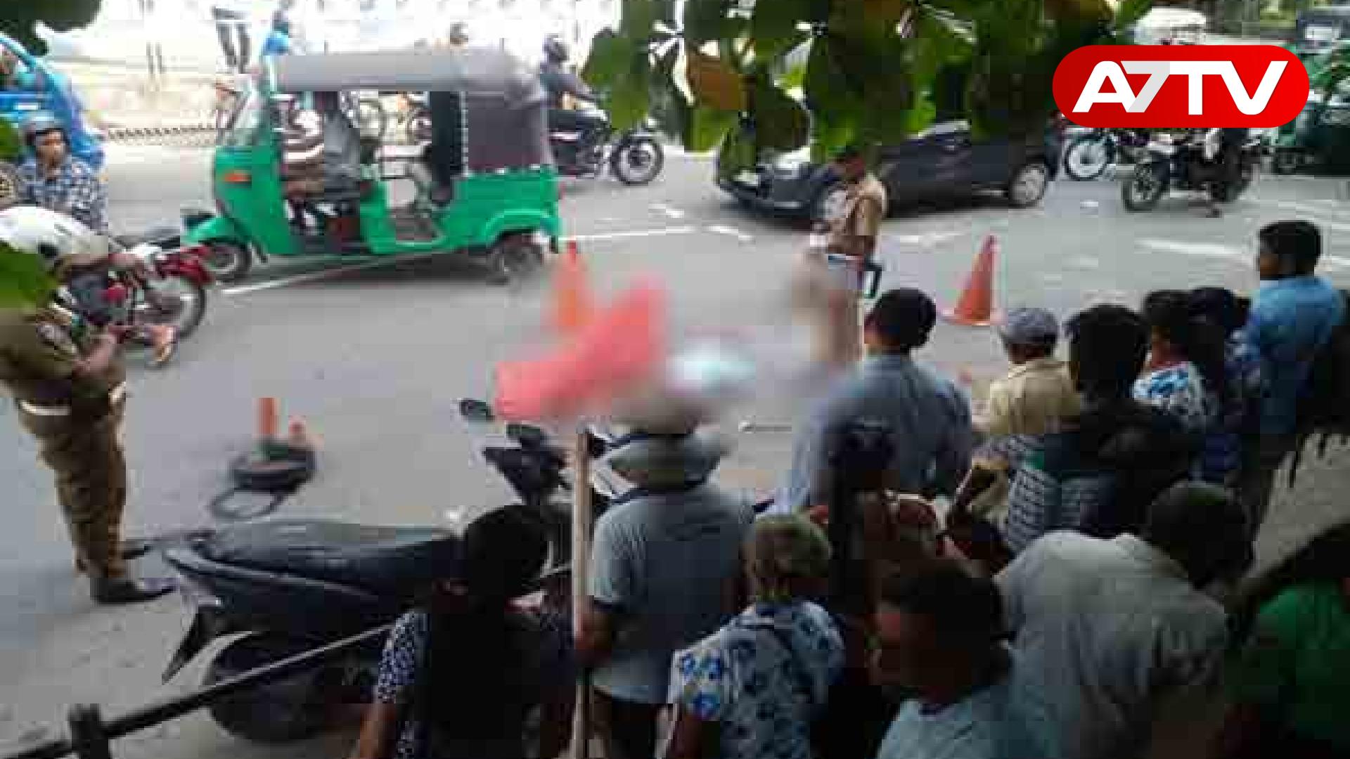 Read more about the article தீவிர சிகிச்சை பிரிவில் சிகிச்சைப்பெற்று வந்த நோயாளி: வைத்தியசாலைக்கு முன்பாக சடலமாக மீட்பு!