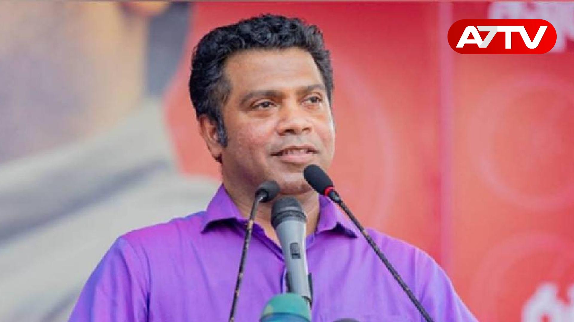 Read more about the article சர்ச்சையில் நாமலில் பட்டம்: முக்கிய விடயத்தை அம்பலப்படுத்திய நளிந்த ஜயதிஸ்ஸ!