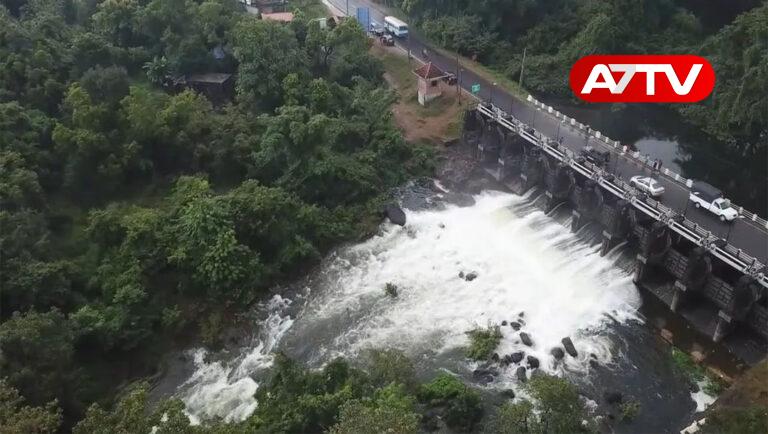 The four sluice gates
