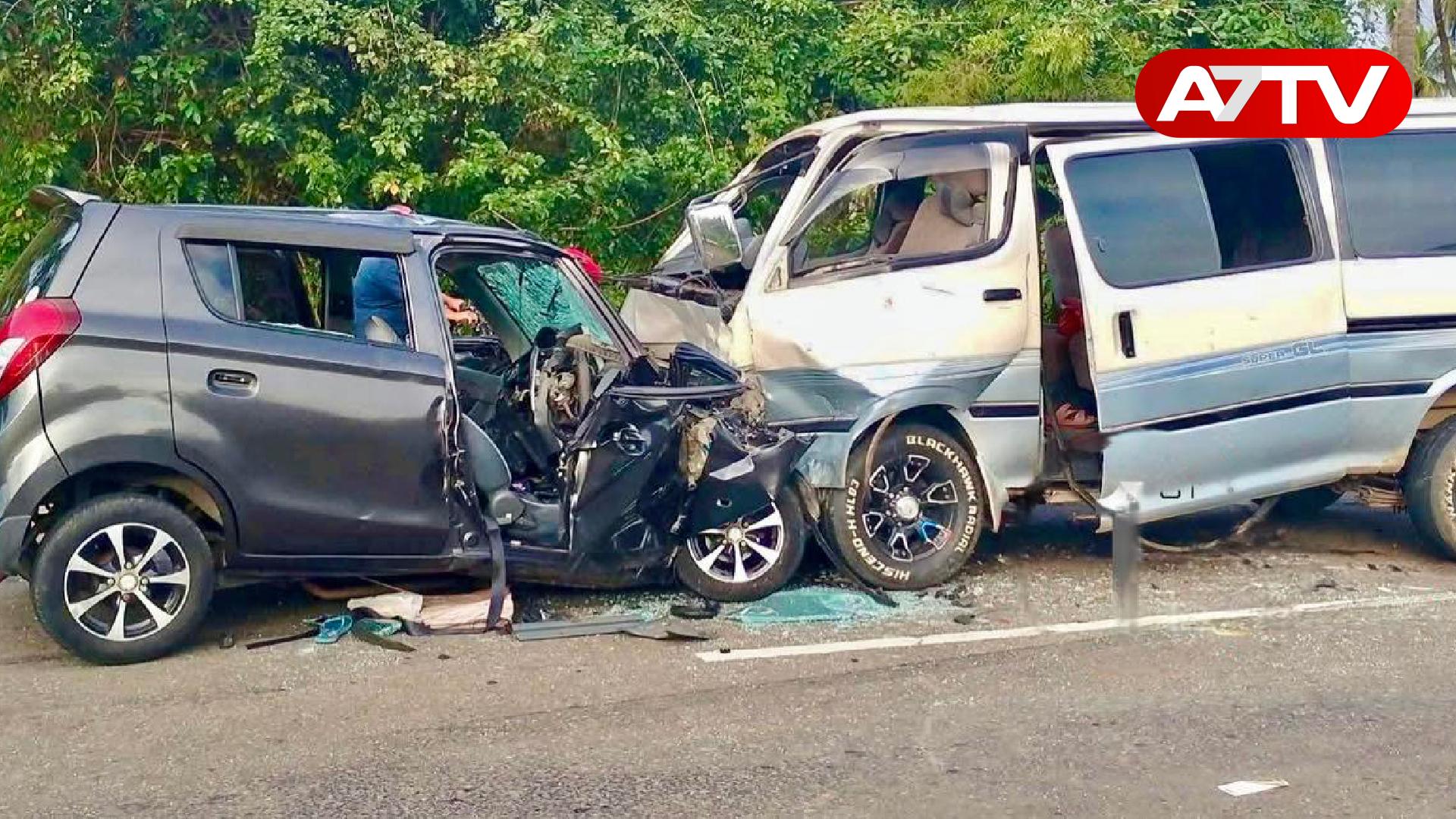 Read more about the article காரும் வானும் நேருக்கு நேர் மோதி விபத்து: மூவர் பலி, 10 பேர் வைத்தியசாலையில்