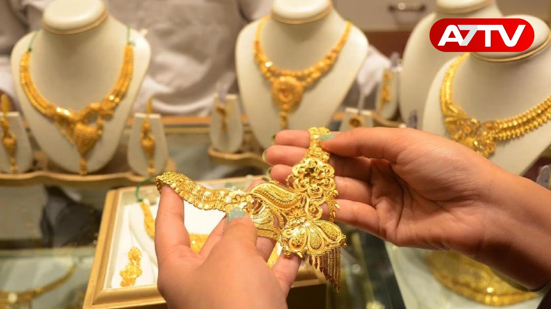 Read more about the article இலங்கையில் இன்று 4 இலட்சத்தை கடந்தது தங்க விலை!