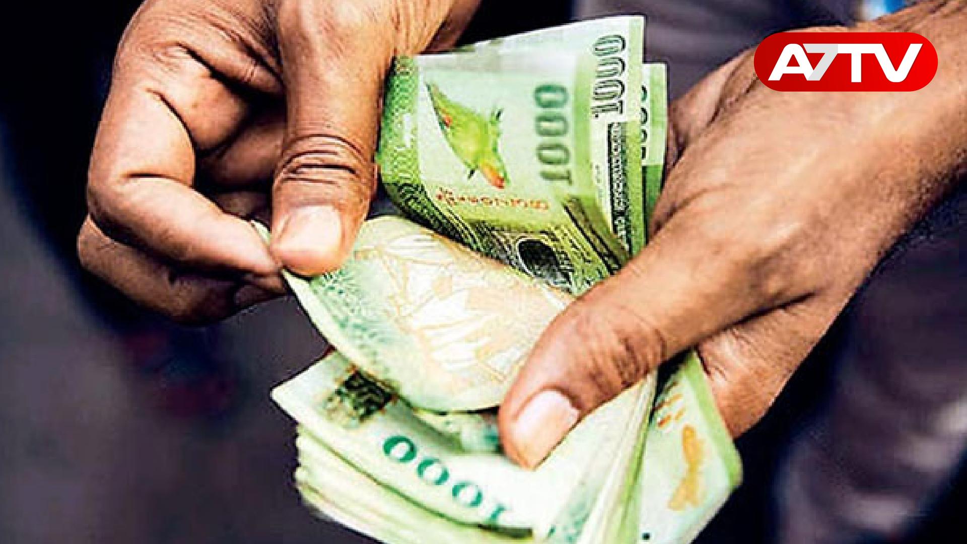 Read more about the article யாழில் மீட்டர் வட்டிக்கு பணத்தை வாங்கியவரின் முச்சக்கர வண்டி கத்தி முனையில் பறிப்பு – அதிரடி காட்டிய தமிழ் பொறுப்பதிகாரி!