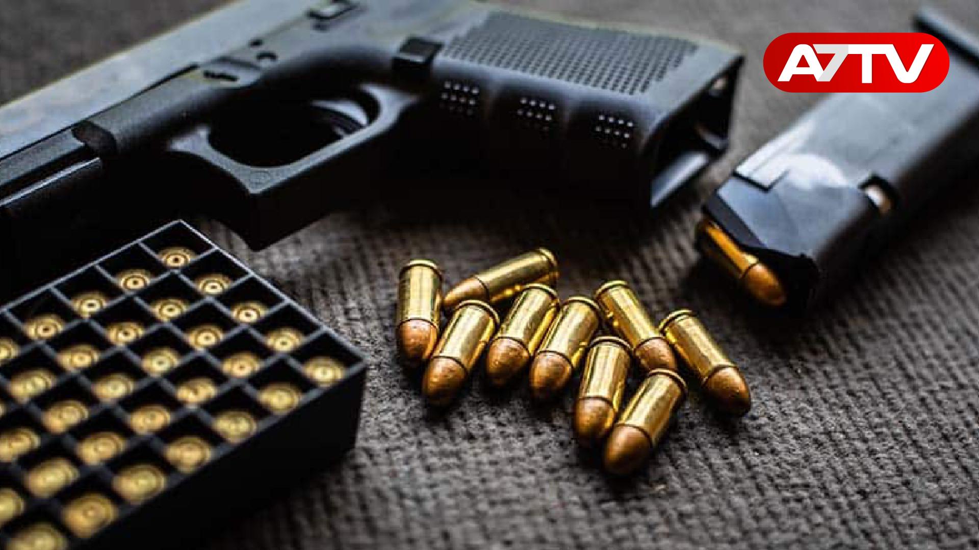 Read more about the article கடந்த காலங்களில் அரசியல்வாதிகளுக்கு வழங்கப்பட்ட துப்பாக்கிகள் மாயம்!