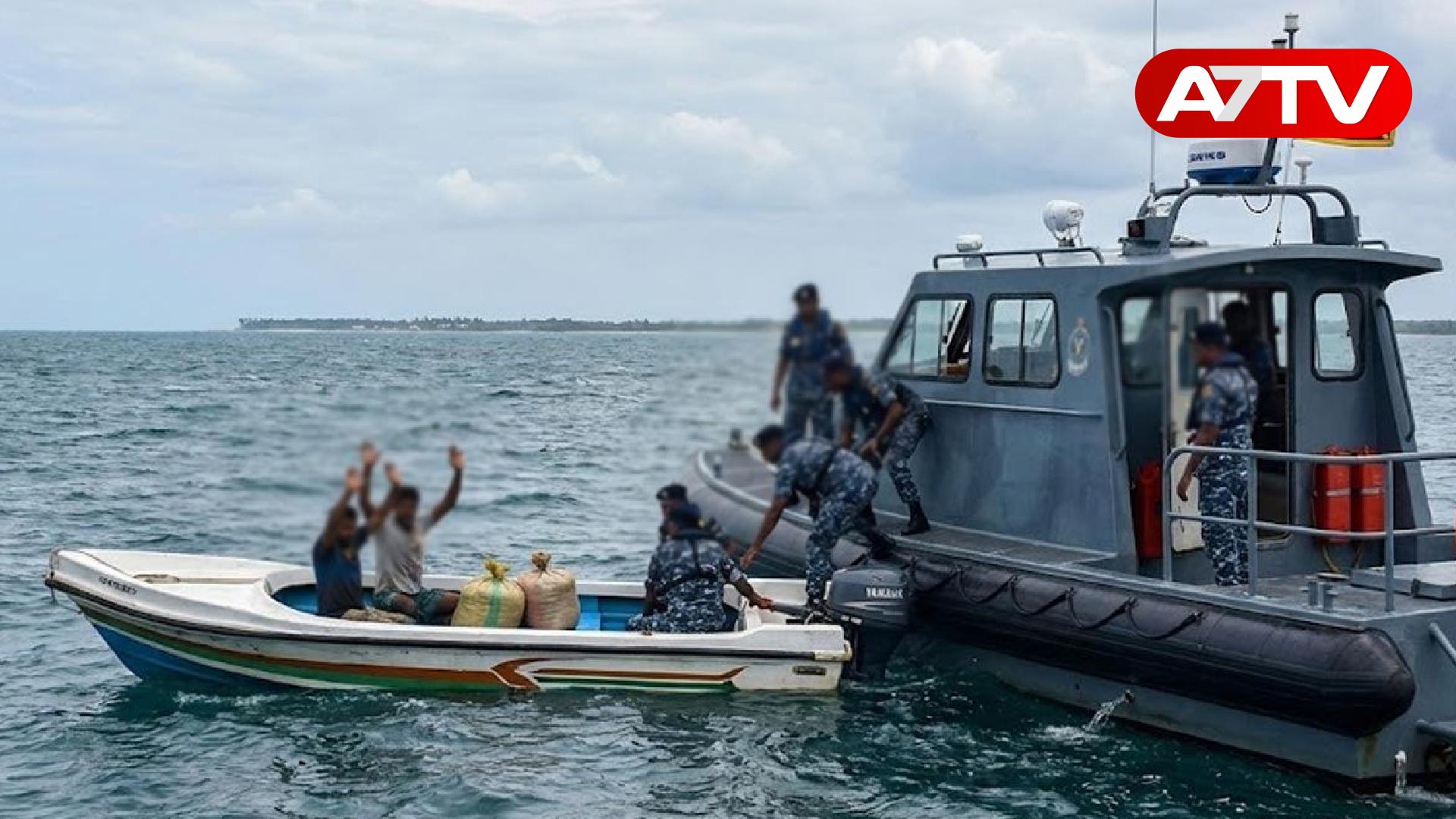 Read more about the article மன்னார் கடற்பரப்பில் சுற்றிவளைக்கப்பட்ட படகு!