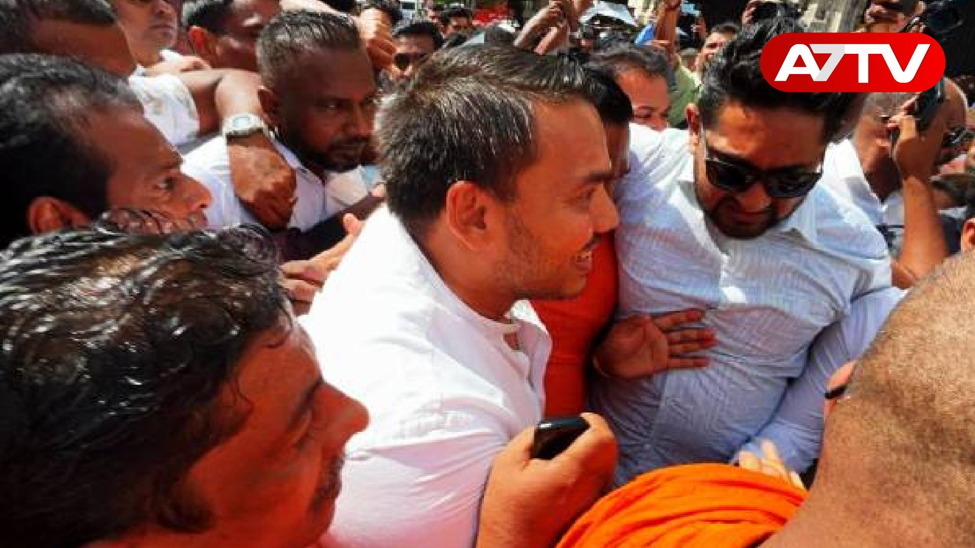 Read more about the article <span class="video-label">🔴 VIDEO</span> பெருந்திரளான ஆதரவாளர்களுக்கு மத்தியில் சி.ஐ.டியிலிருந்து வௌியேறினார் நாமல் ராஜபக்ஷ!